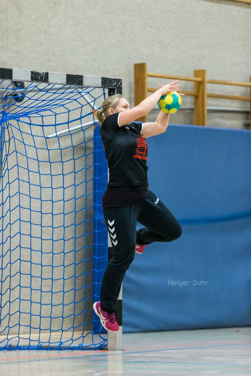 Bild 39 - Frauen HSG Stoertal Hu - HSG Kremperheide/Muensterdorf : Ergebnis: 20:23